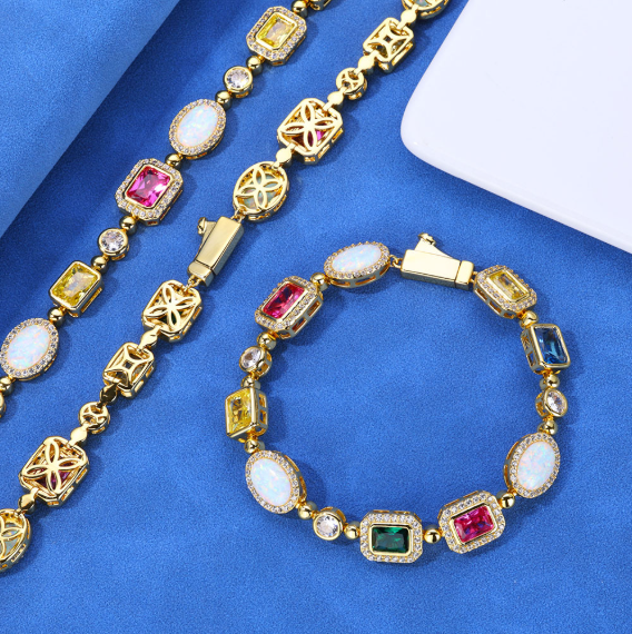 The Iced Edge — Hip-Hop Gemstone Chain (Gold or Titanium)